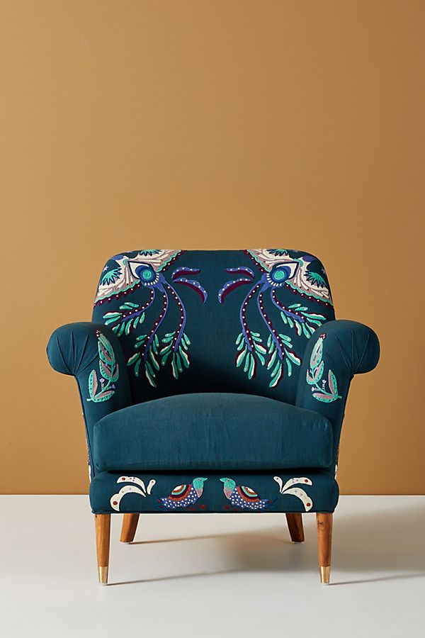 Slide View: 1: Aura Armchair