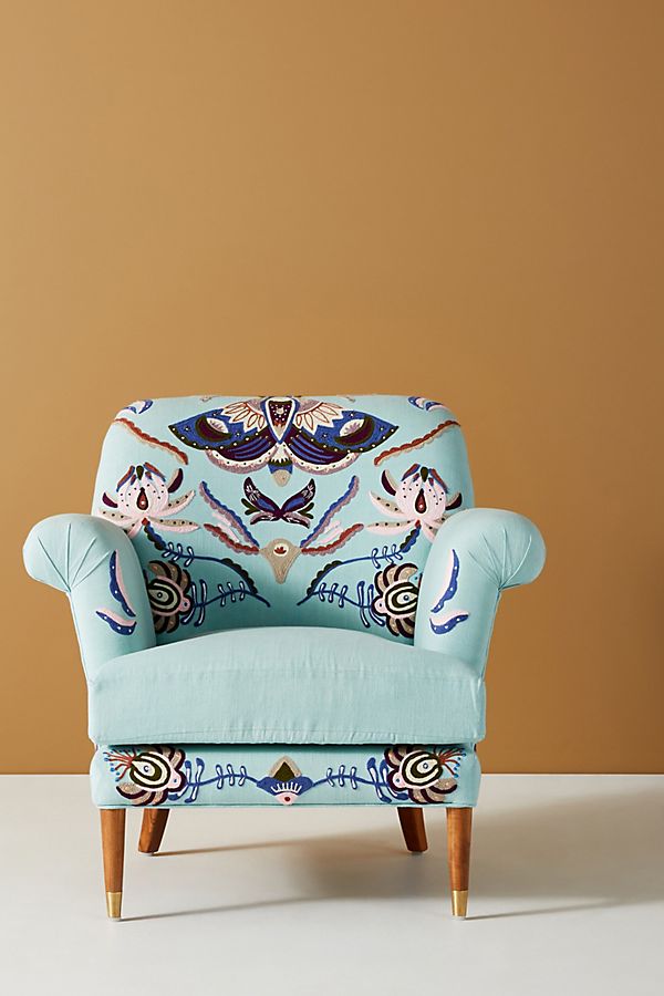 Slide View: 1: Aura Armchair