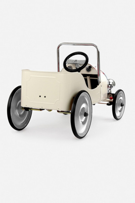 baghera pedal car