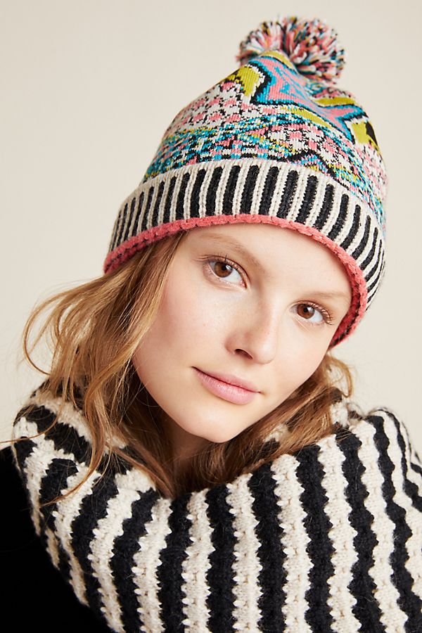 Slide View: 1: Stella Pommed Beanie
