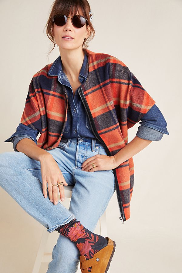 Slide View: 1: Annie Capelet