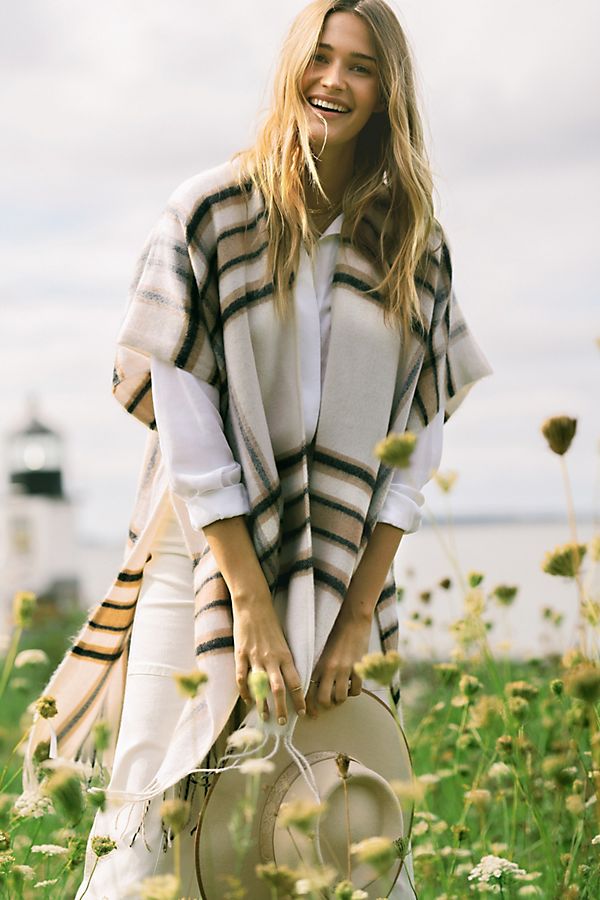 Slide View: 1: Aidy Fringed Wrap