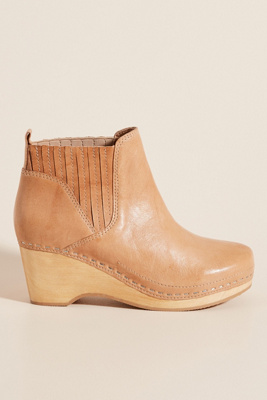 clog ankle booties