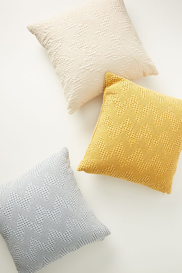 Slide View: 1: Woven Diane Pillow