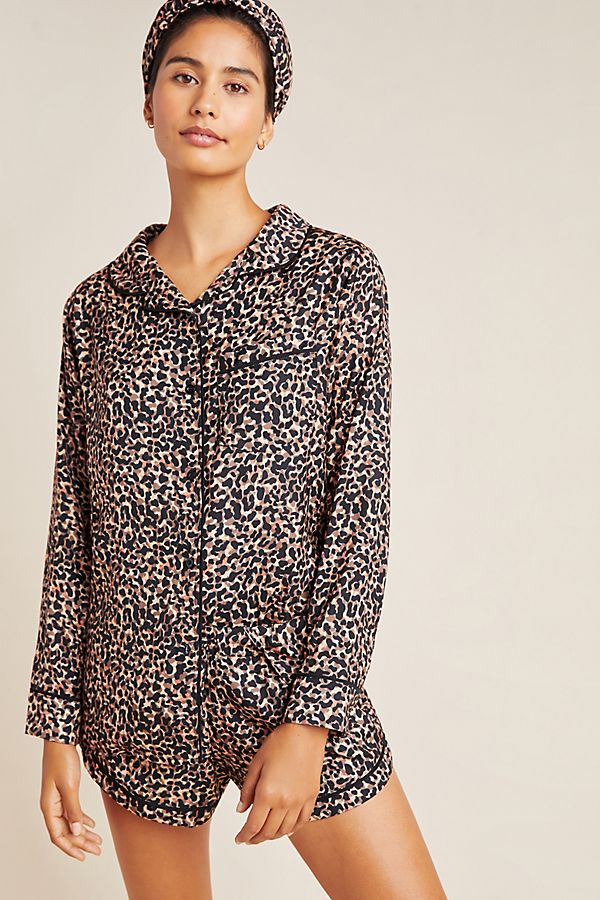 Slide View: 1: Plush Leopard Sleep Set