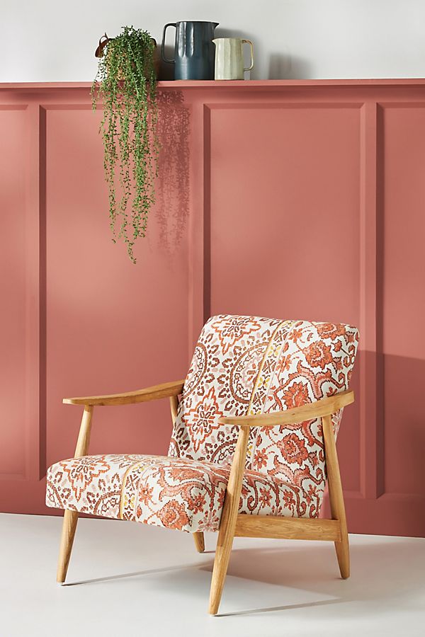 Slide View: 1: Rug-Printed Armchair