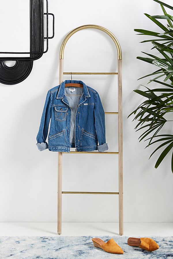 Slide View: 1: Avery Ladder