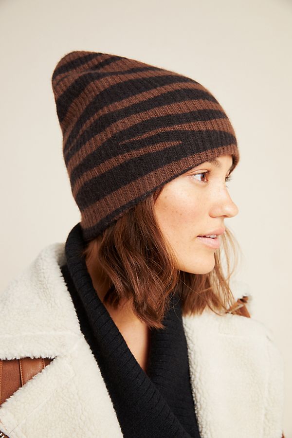 Slide View: 1: White + Warren Zebra Cashmere Beanie