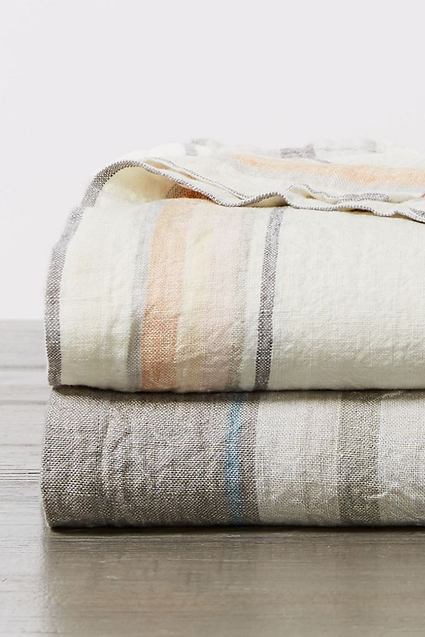 Slide View: 3: Coyuchi Mojave Organic Blanket