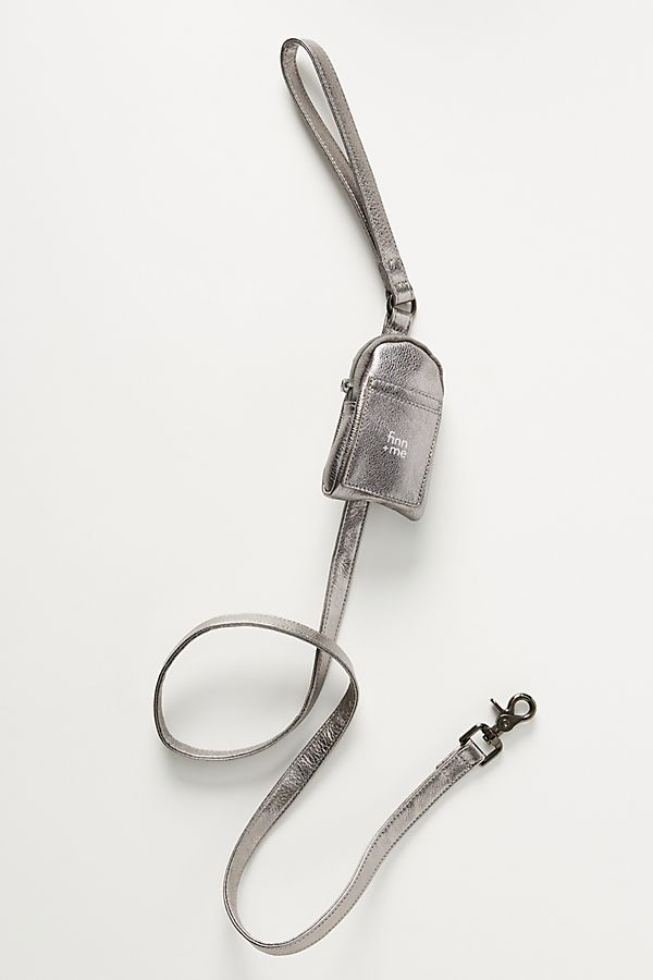 Slide View: 1: Leather Leash and Pouch Set