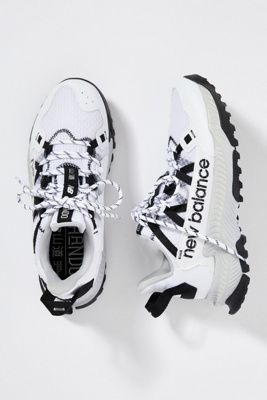 white new balance dad shoes