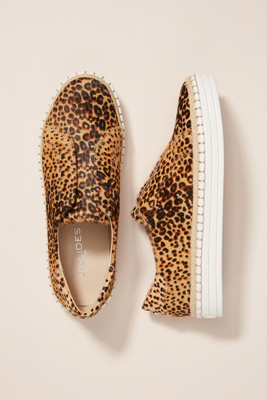 j slides karla leopard