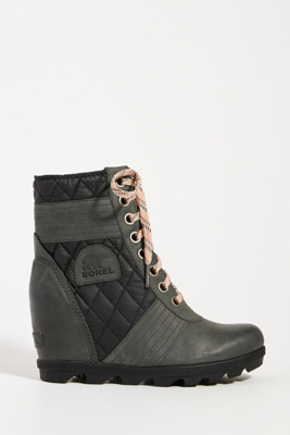 sorel lexie wedge outfit