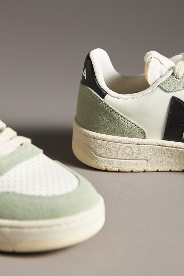 Slide View: 3: Veja V-10 Sneakers