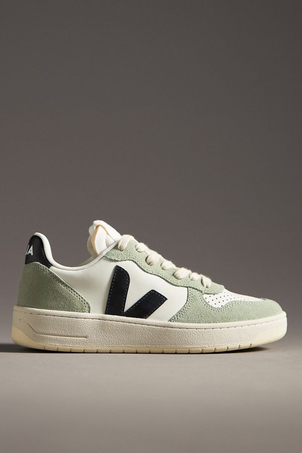 Slide View: 1: Veja V-10 Sneakers