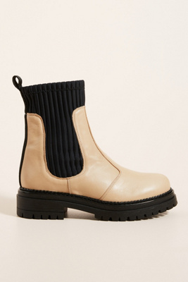 chelsea boots