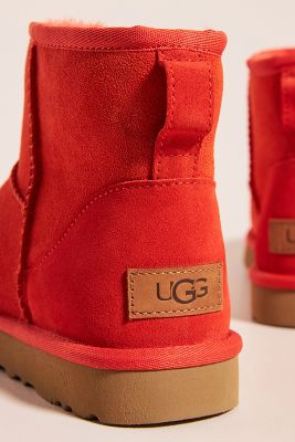 ugg lava flow