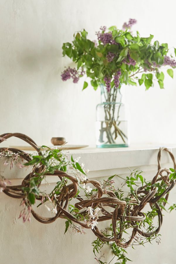 Slide View: 1: Twisted Vine Ring Garland