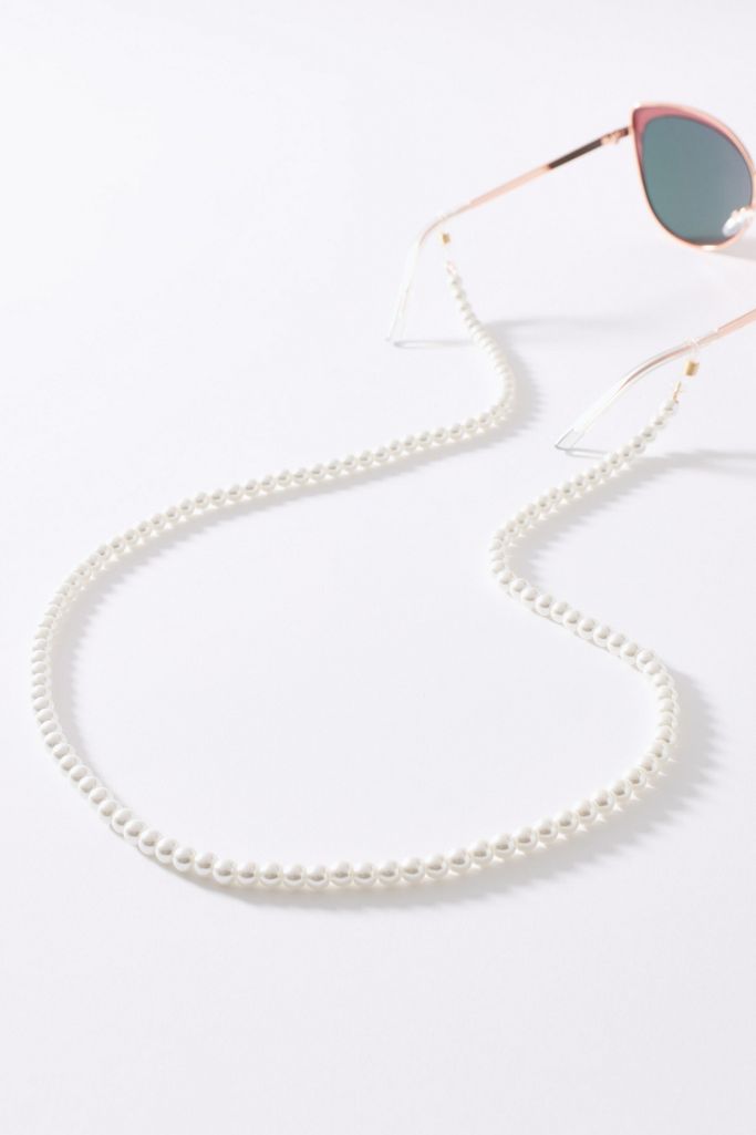 Effie Pearl Sunglasses Chain Anthropologie