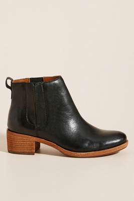 kork ease mindo chelsea bootie