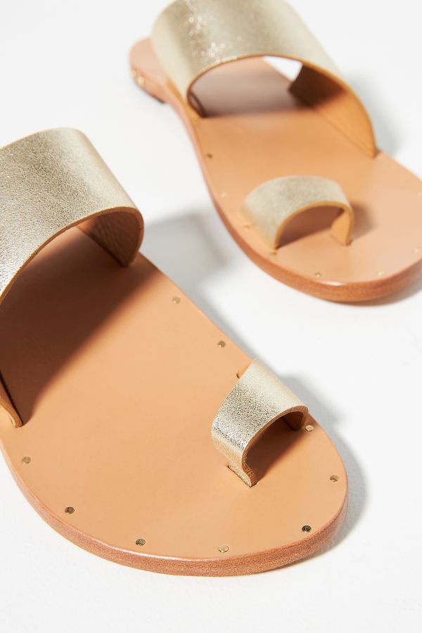 Slide View: 3: beek Finch Toe-Loop Sandals