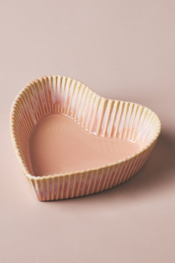 Slide View: 1: Heart-Shaped Stoneware Ramekin