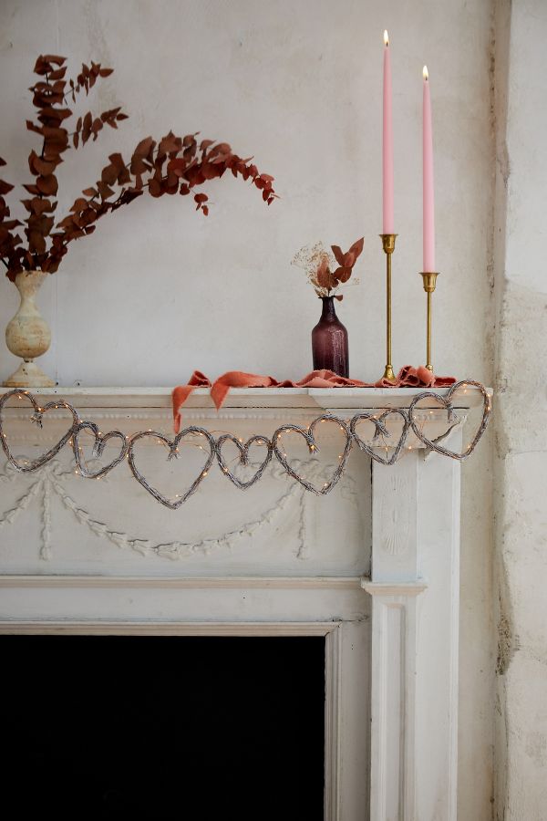 Slide View: 2: Grapevine Hearts Garland