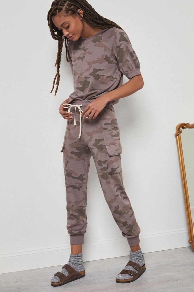 sundry camo joggers