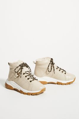 sherpa lined hiking boots