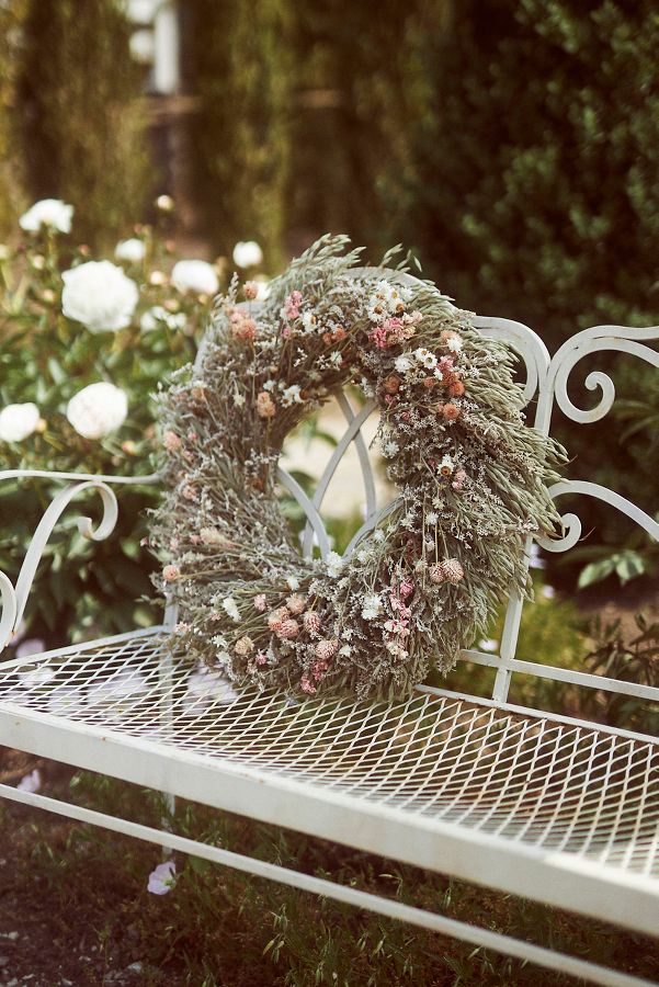 Slide View: 1: Preserved Pink Posey Wreath