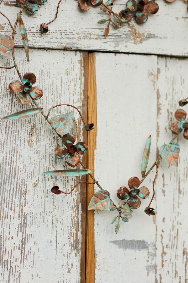 Slide View: 3: Gilded Botanicals Iron Heart Wreath