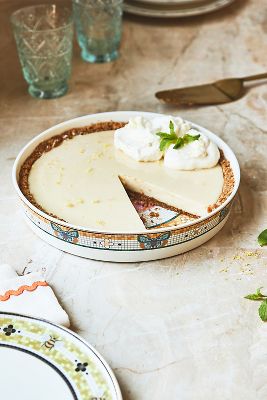 The Bistro Tile Stoneware Pie Dish: Garden Edition