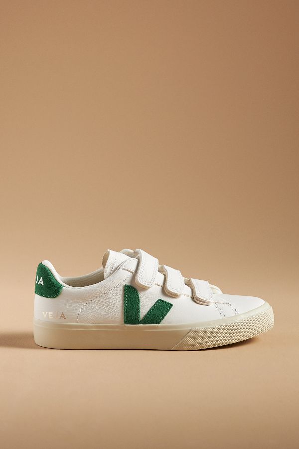 Slide View: 1: Veja ChromeFree Recife Sneakers