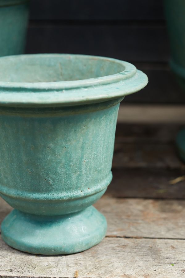 Slide View: 5: Aeros Ceramic Urn, 12"