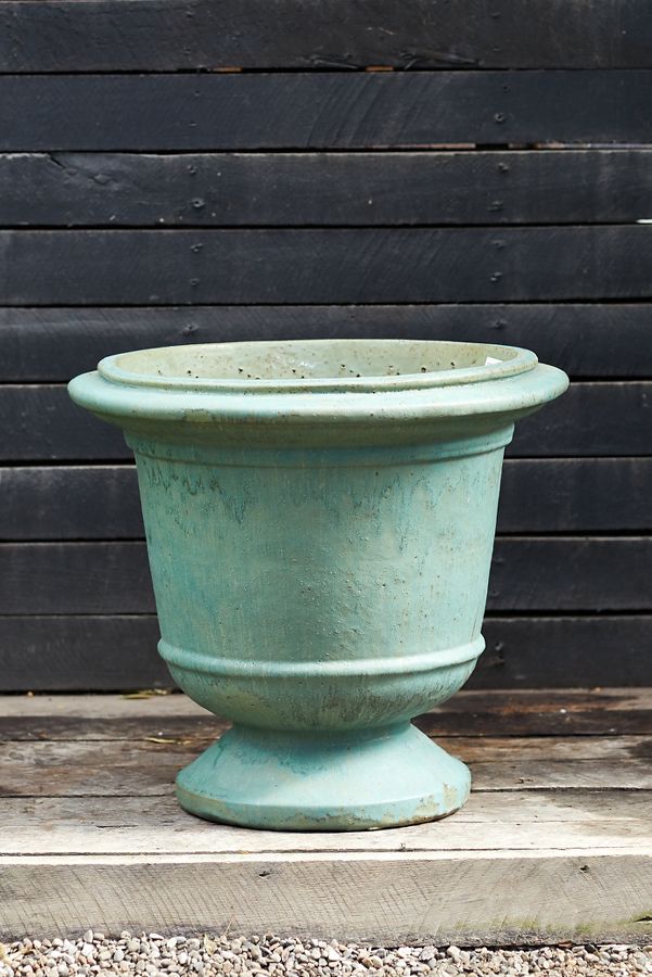 Slide View: 3: Aeros Ceramic Urn, 23"