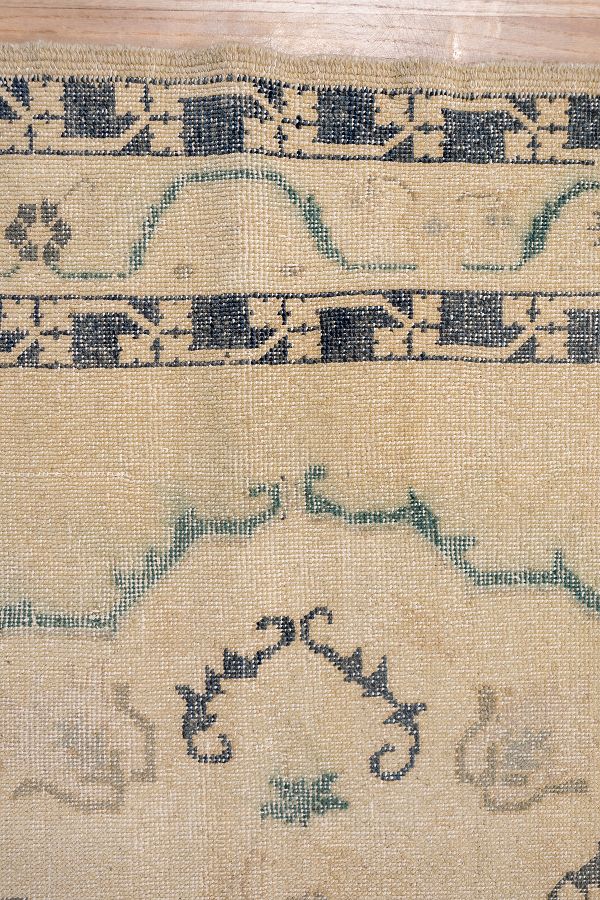 Slide View: 3: Eliko Rugs Vintage 715 Rug