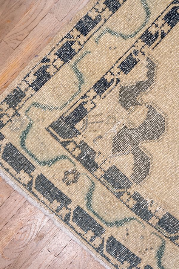 Slide View: 4: Eliko Rugs Vintage 715 Rug