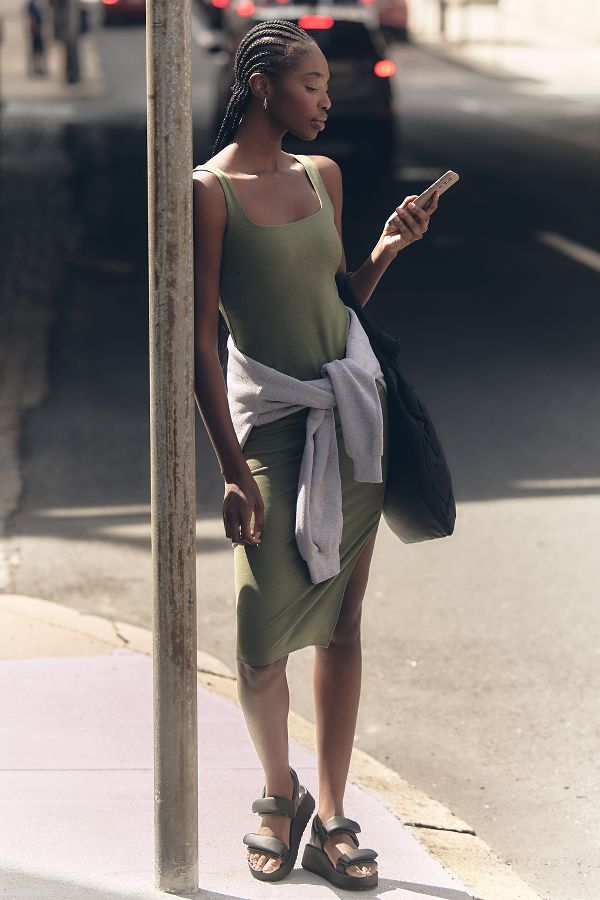 Slide View: 1: Beyond Yoga Icon Midi Dress