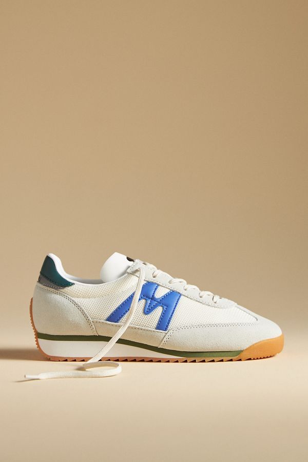 Slide View: 1: Karhu Mestari Sneakers