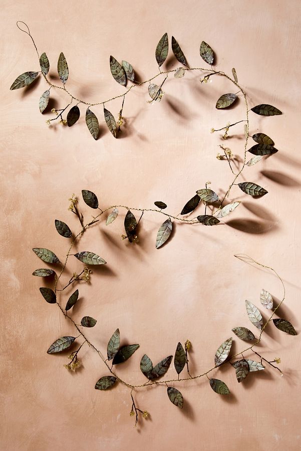 Slide View: 3: Leaf + Berry Iron Garland