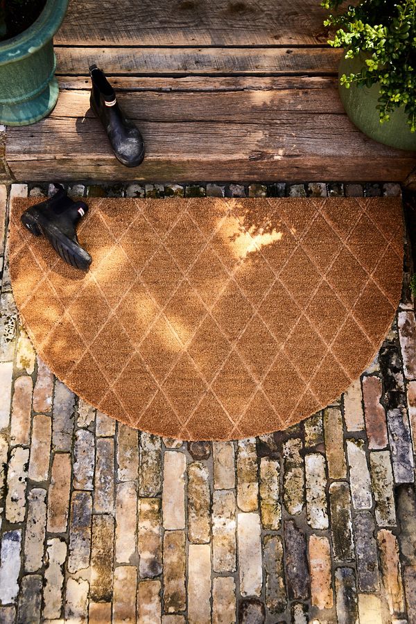 Slide View: 1: Trellis Half Moon Doormat