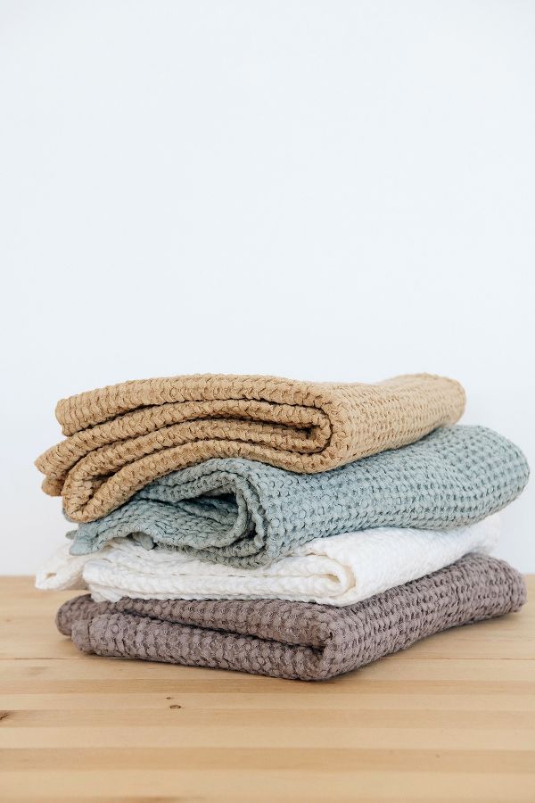 Slide View: 1: Roan Iris Waffle Towel