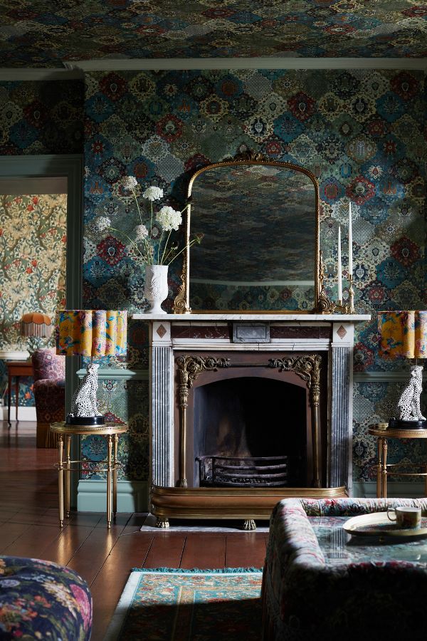 Slide View: 4: House of Hackney Golden Lily Wallpaper