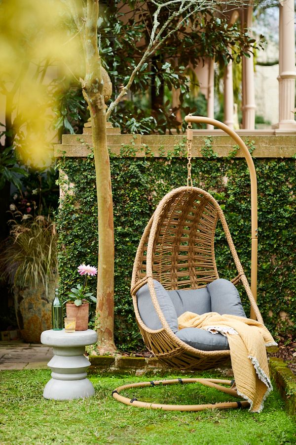 Slide View: 1: Hanging Basket Chair