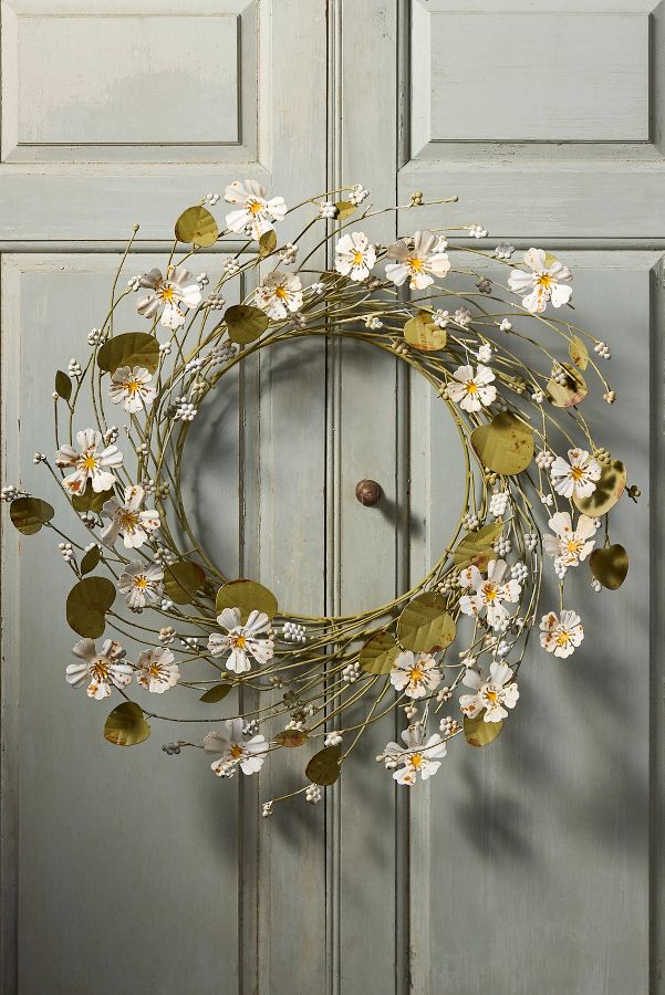 Slide View: 1: White Flower + Eucalyptus Iron Wreath