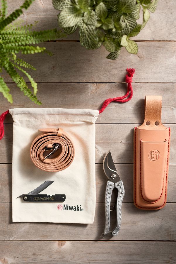 Slide View: 2: Niwaki Garden Tools Gift Set