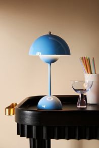 Slide View: 1: Flowerpot V9 Rechargeable LED Portable Table Lamp