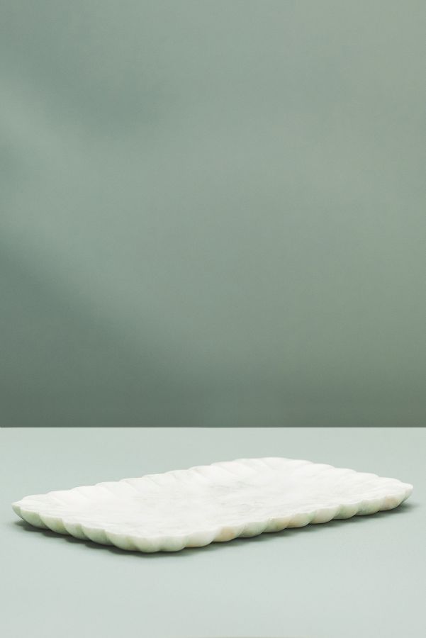 Slide View: 2: Marble Scalloped Tray