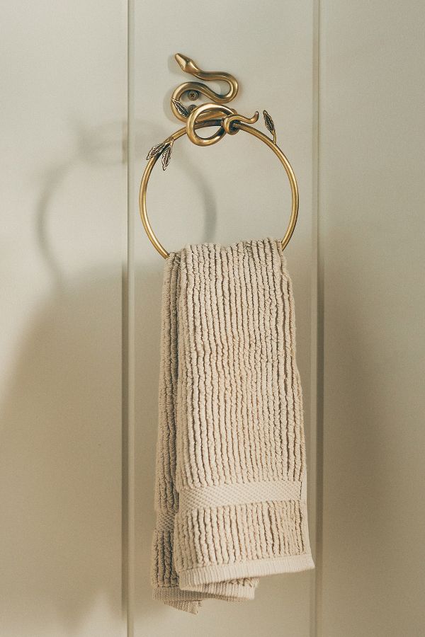 Slide View: 1: Serpentine Towel Ring