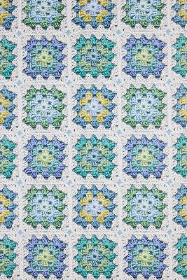 Lingua Franca Granny Squares Wallpaper